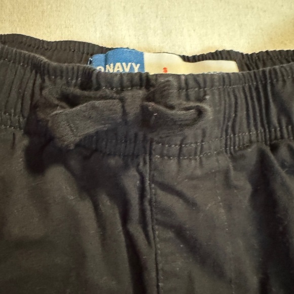 Old Navy Boys Size Small Black Casual Shorts - Picture 3 of 6